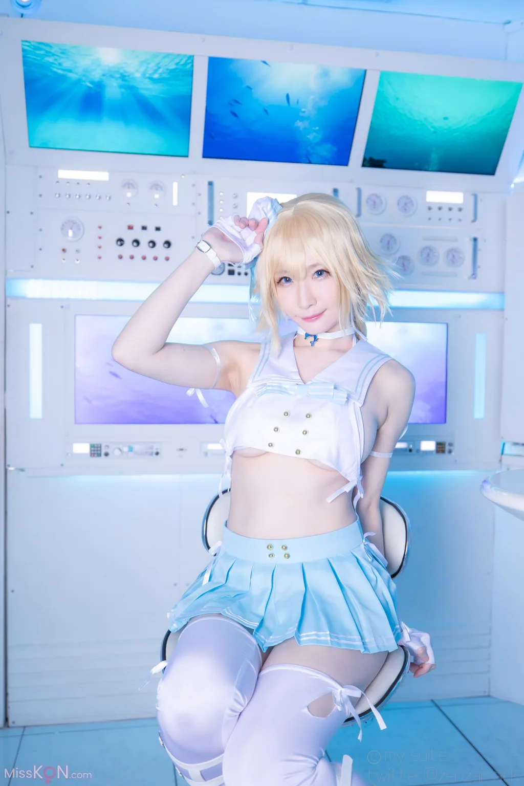 Coser@Atsuki (あつき)_ SUITE GRAND ORDER 30 (FGO)