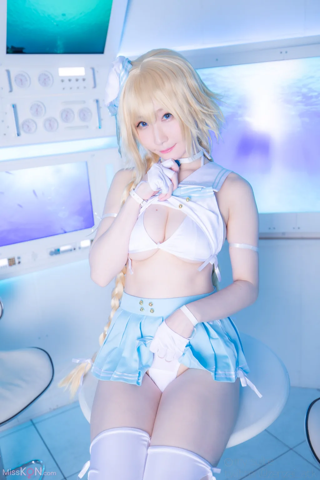 Coser@Atsuki (あつき)_ SUITE GRAND ORDER 30 (FGO)