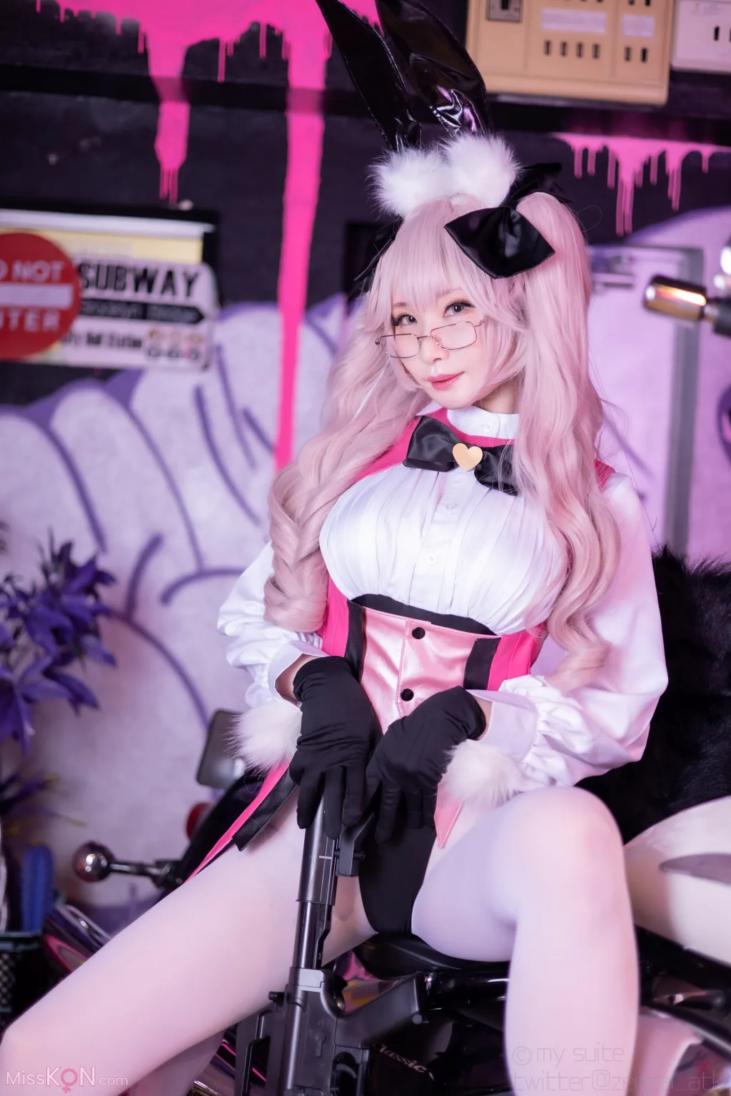 Coser@Atsuki (あつき)_ SUITE GRAND ORDER 31 (FGO)