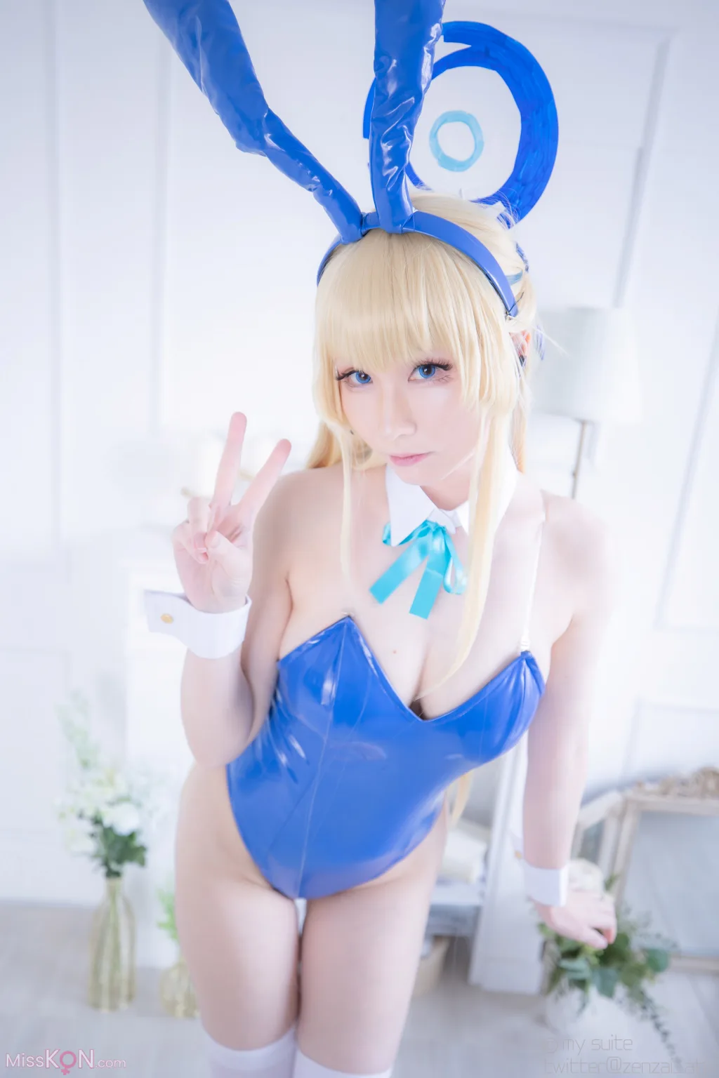 Coser@Atsuki (あつき)_ Suite Secret Time!! (Blue Archive)