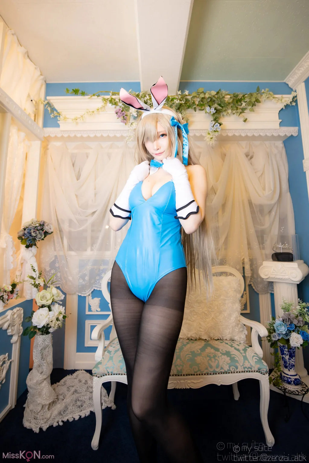 Coser@Atsuki (あつき)_ Suite Secret Time!! (Blue Archive)