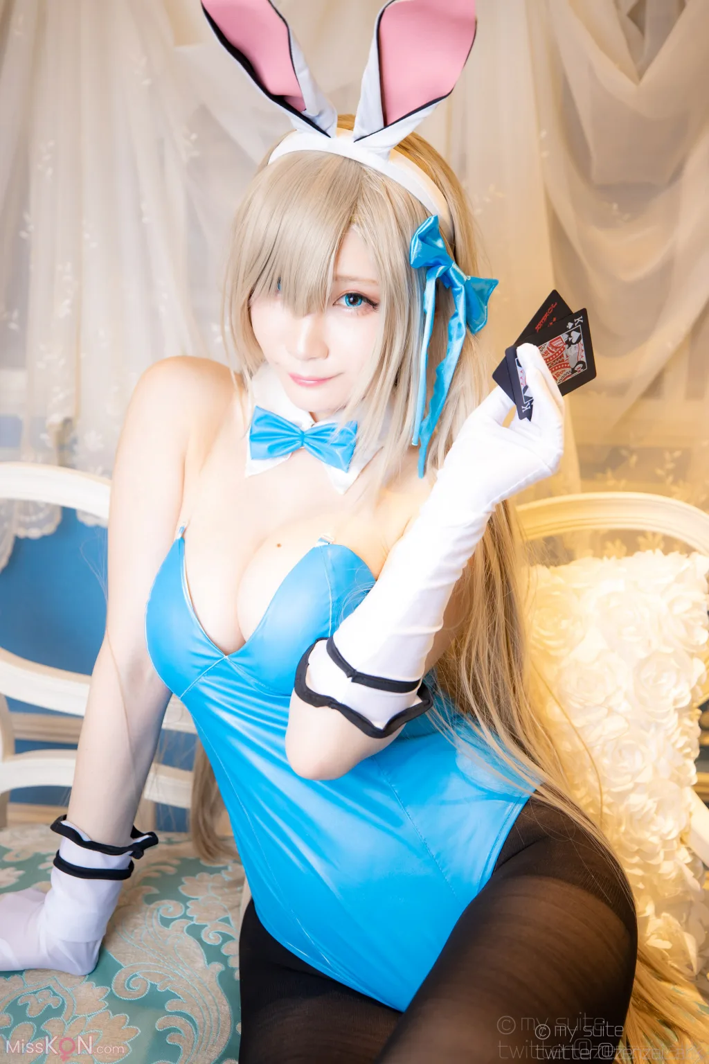 Coser@Atsuki (あつき)_ Suite Secret Time!! (Blue Archive)