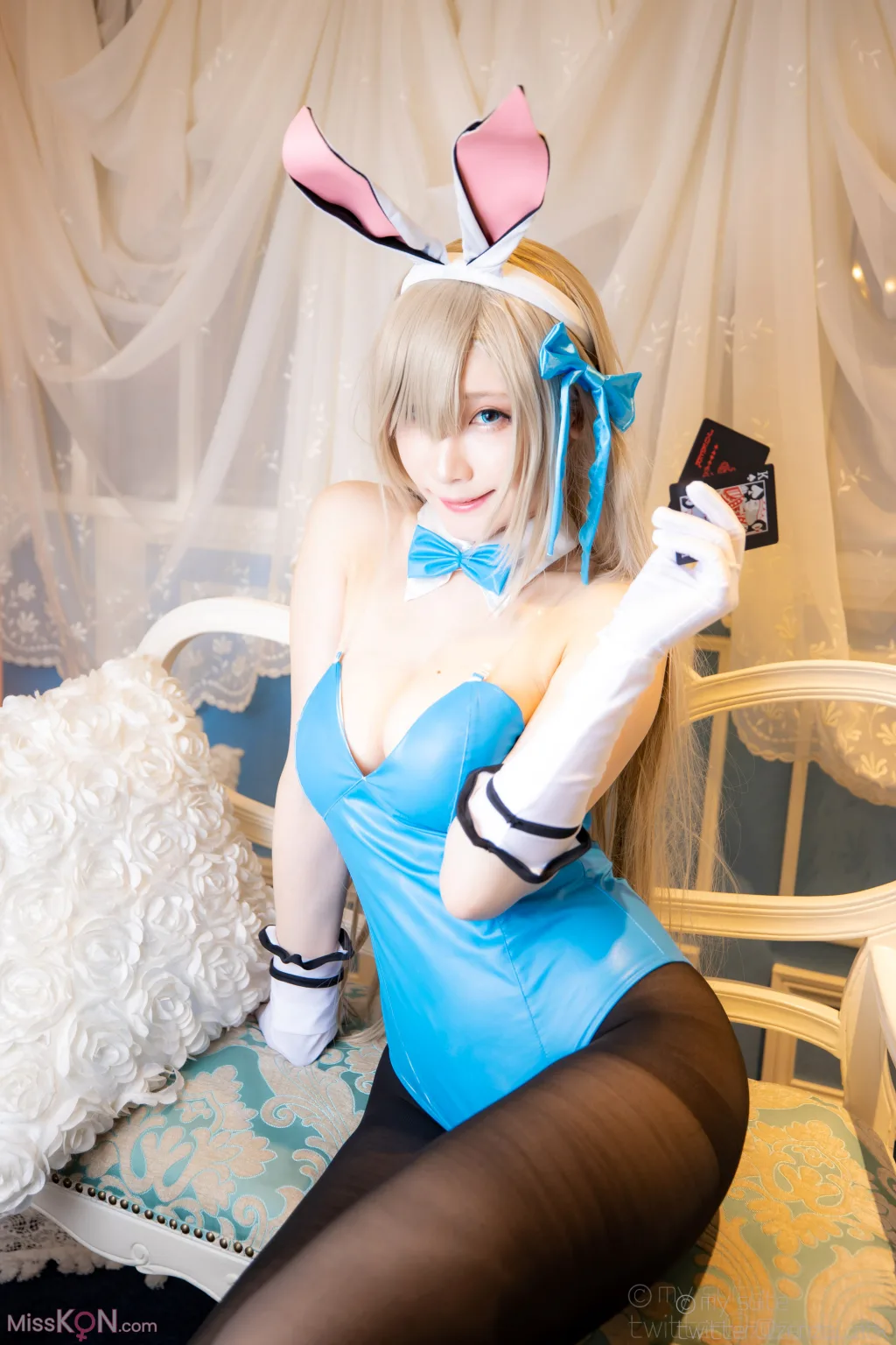 Coser@Atsuki (あつき)_ Suite Secret Time!! (Blue Archive)