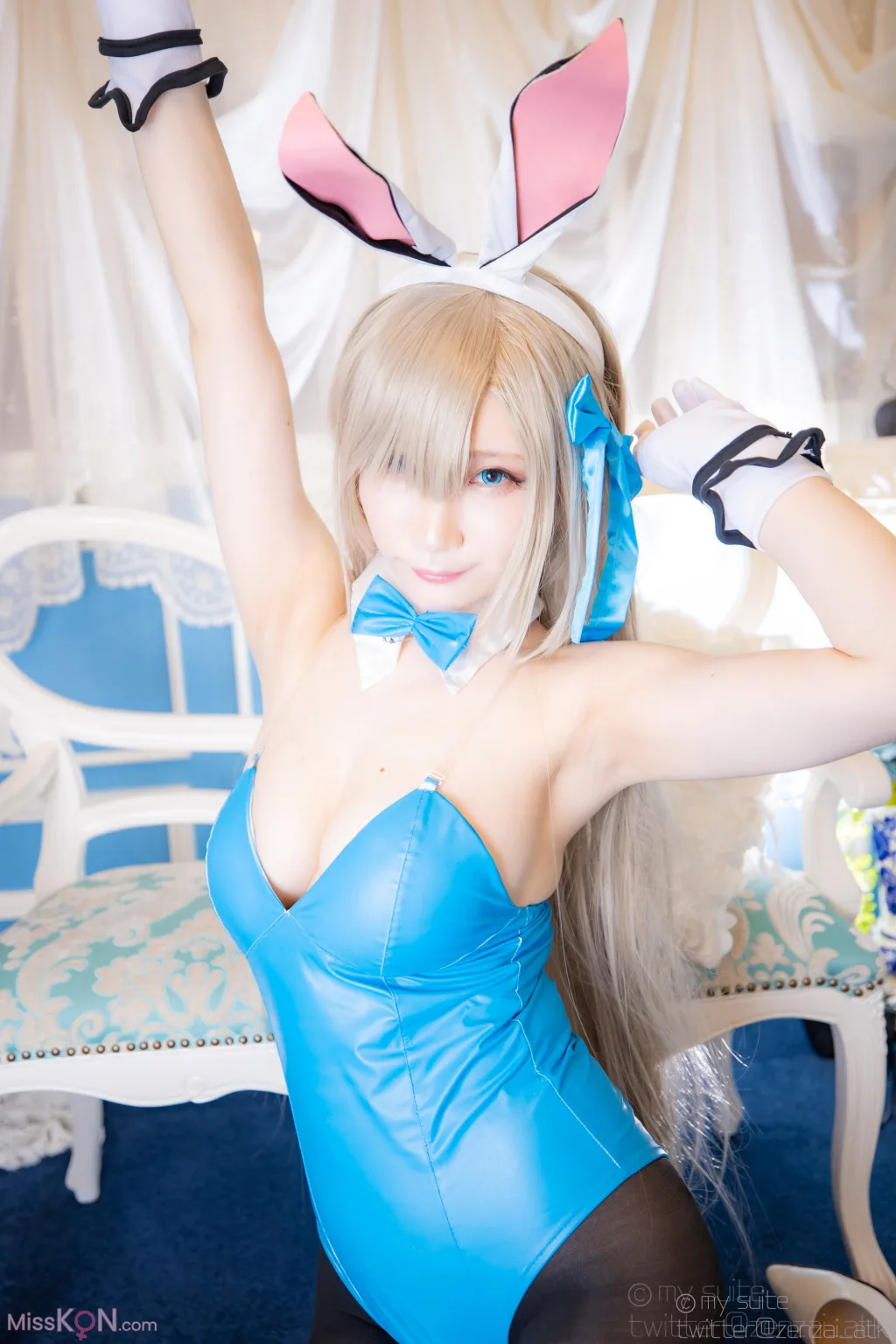 Coser@Atsuki (あつき)_ Suite Secret Time!! (Blue Archive)