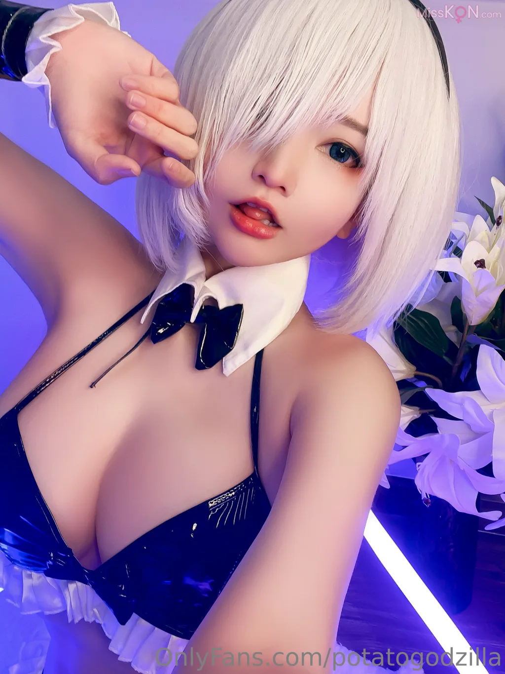 Coser@Potato Godzilla_ 2B Maid Bikini