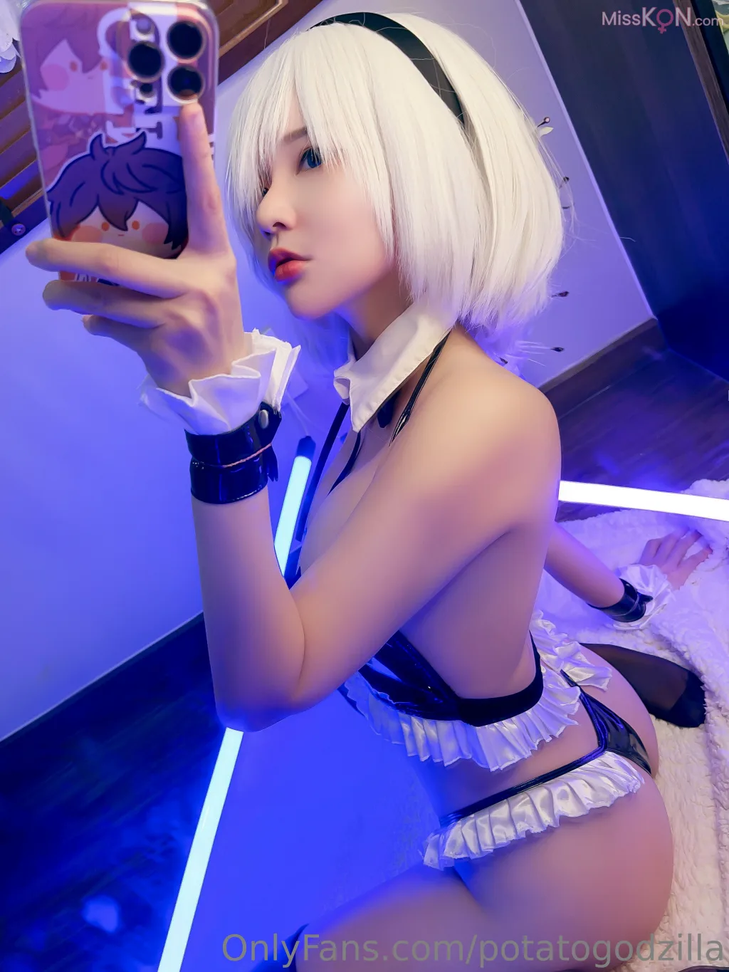 Coser@Potato Godzilla_ 2B Maid Bikini