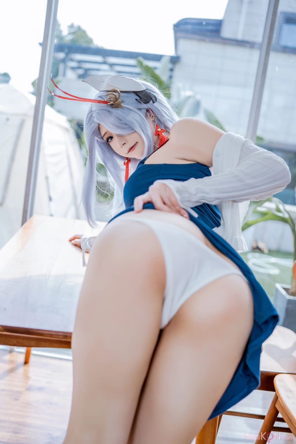 Coser@Quan冉有点饿_ 原神 申鹤 同人礼服