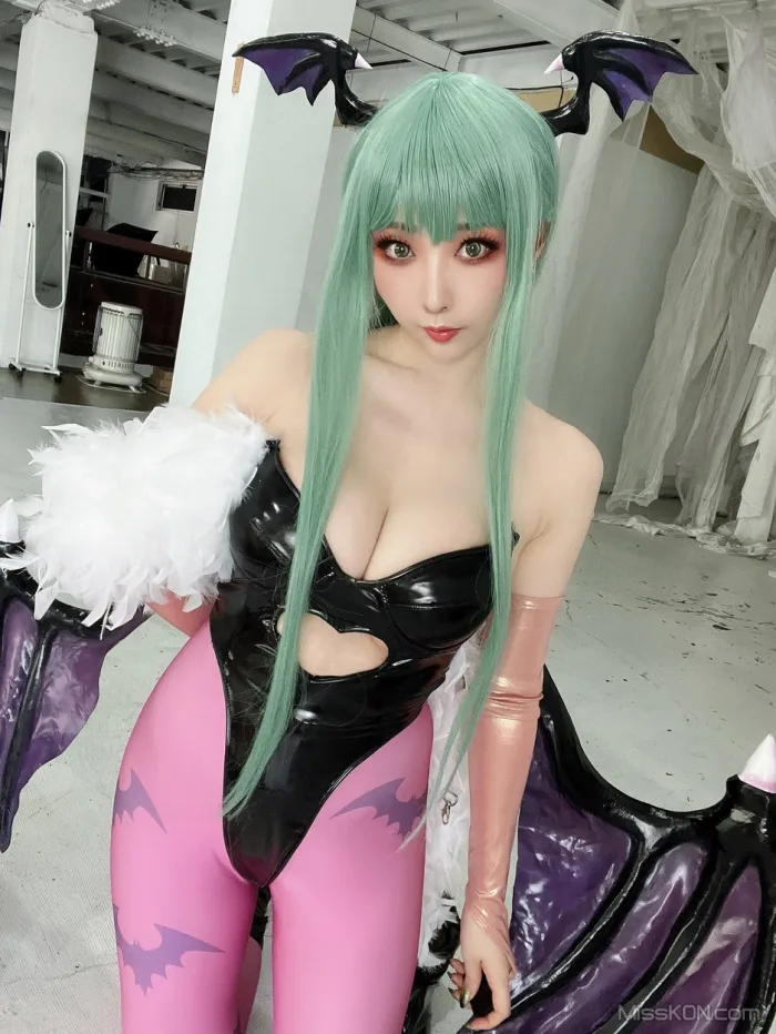 Coser@Reku Momoiro (桃色れく)_ MORRIGAN AENSLAND