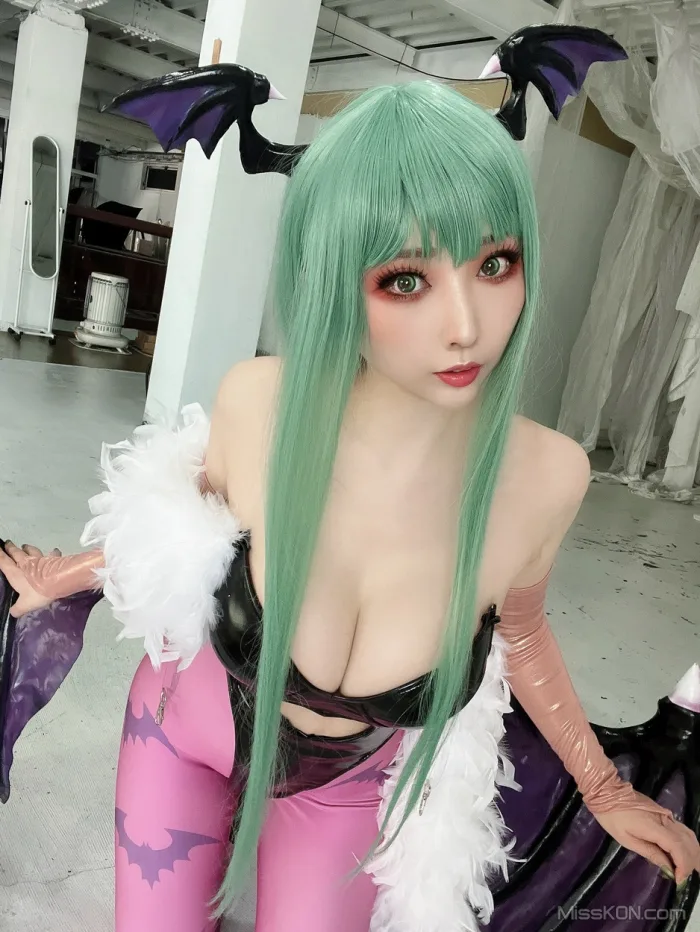 Coser@Reku Momoiro (桃色れく)_ MORRIGAN AENSLAND