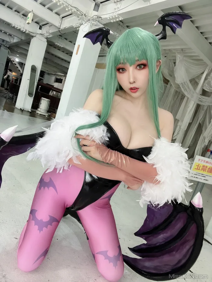 Coser@Reku Momoiro (桃色れく)_ MORRIGAN AENSLAND