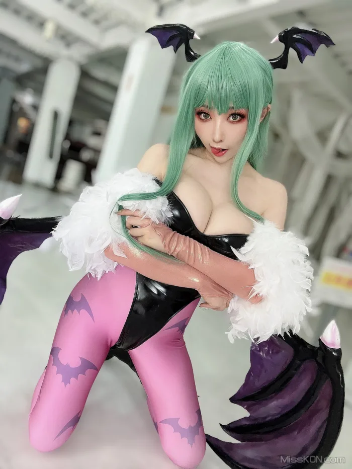 Coser@Reku Momoiro (桃色れく)_ MORRIGAN AENSLAND