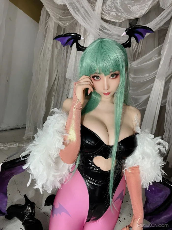 Coser@Reku Momoiro (桃色れく)_ MORRIGAN AENSLAND