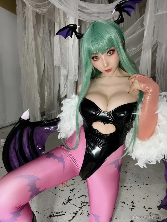 Coser@Reku Momoiro (桃色れく)_ MORRIGAN AENSLAND