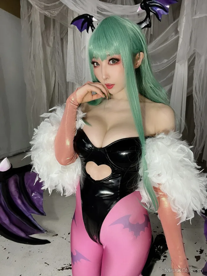 Coser@Reku Momoiro (桃色れく)_ MORRIGAN AENSLAND