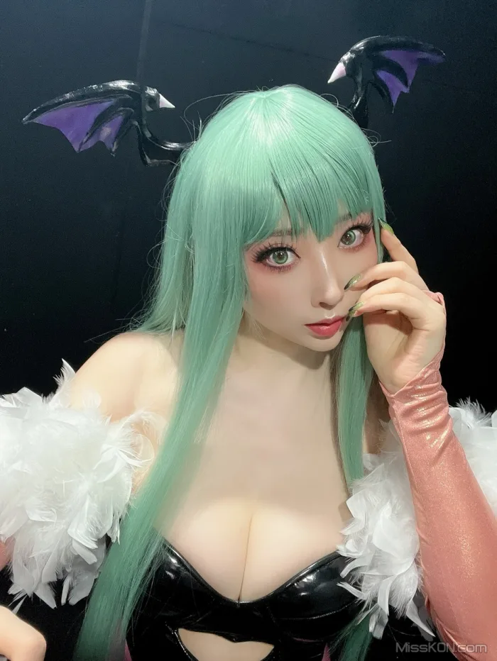 Coser@Reku Momoiro (桃色れく)_ MORRIGAN AENSLAND