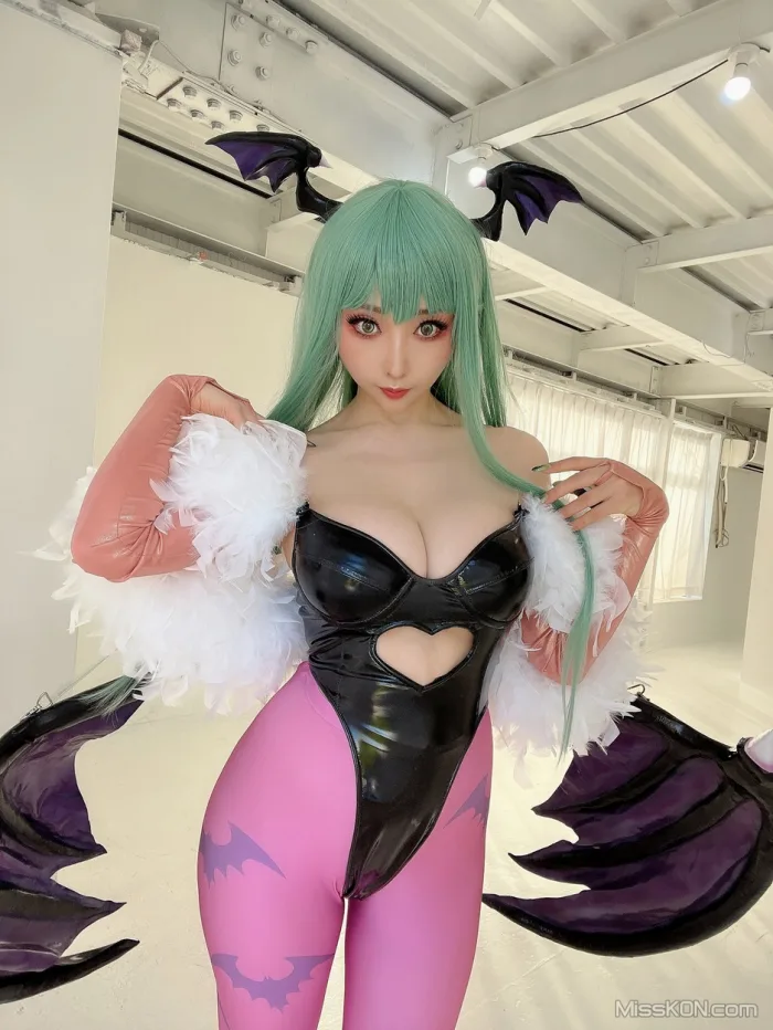 Coser@Reku Momoiro (桃色れく)_ MORRIGAN AENSLAND