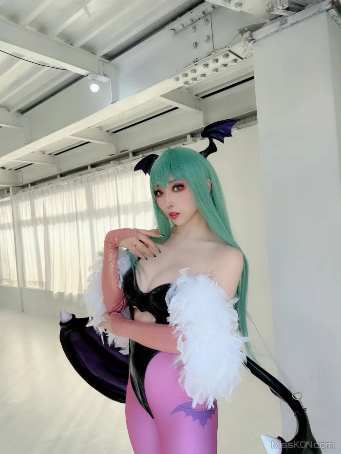 Coser@Reku Momoiro (桃色れく)_ MORRIGAN AENSLAND