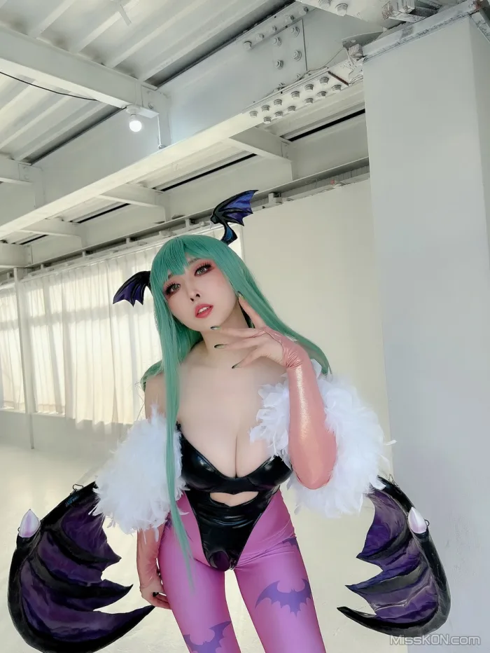 Coser@Reku Momoiro (桃色れく)_ MORRIGAN AENSLAND