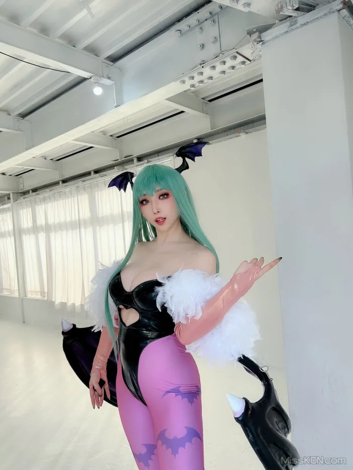 Coser@Reku Momoiro (桃色れく)_ MORRIGAN AENSLAND