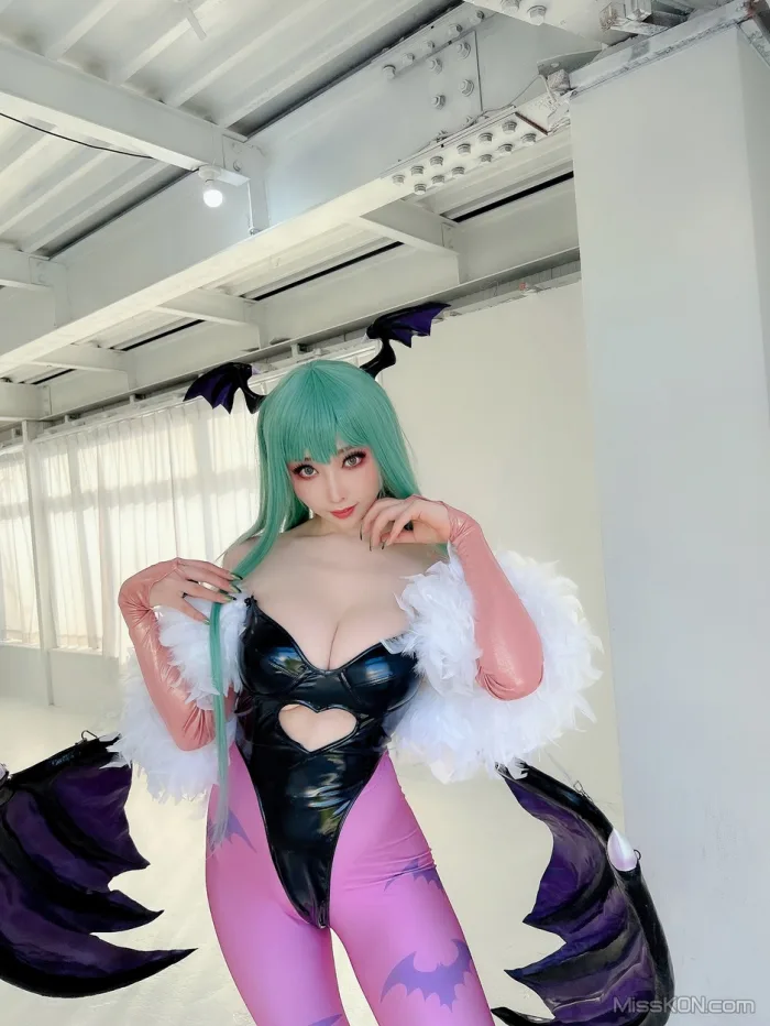 Coser@Reku Momoiro (桃色れく)_ MORRIGAN AENSLAND