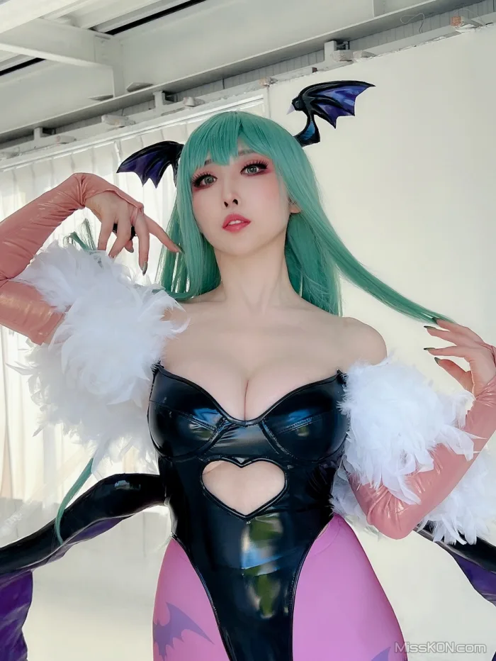 Coser@Reku Momoiro (桃色れく)_ MORRIGAN AENSLAND