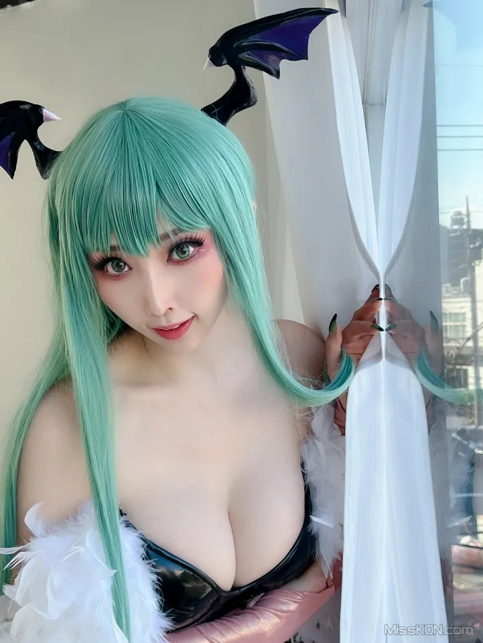 Coser@Reku Momoiro (桃色れく)_ MORRIGAN AENSLAND