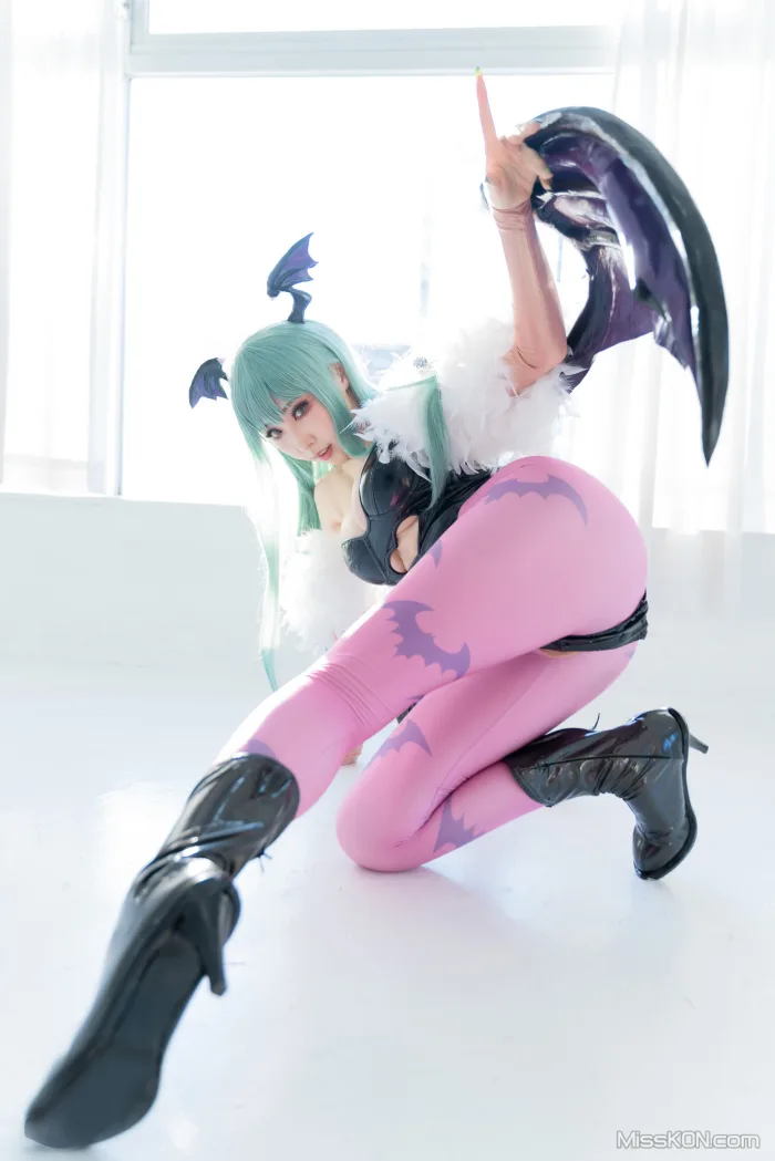 Coser@Reku Momoiro (桃色れく)_ MORRIGAN AENSLAND