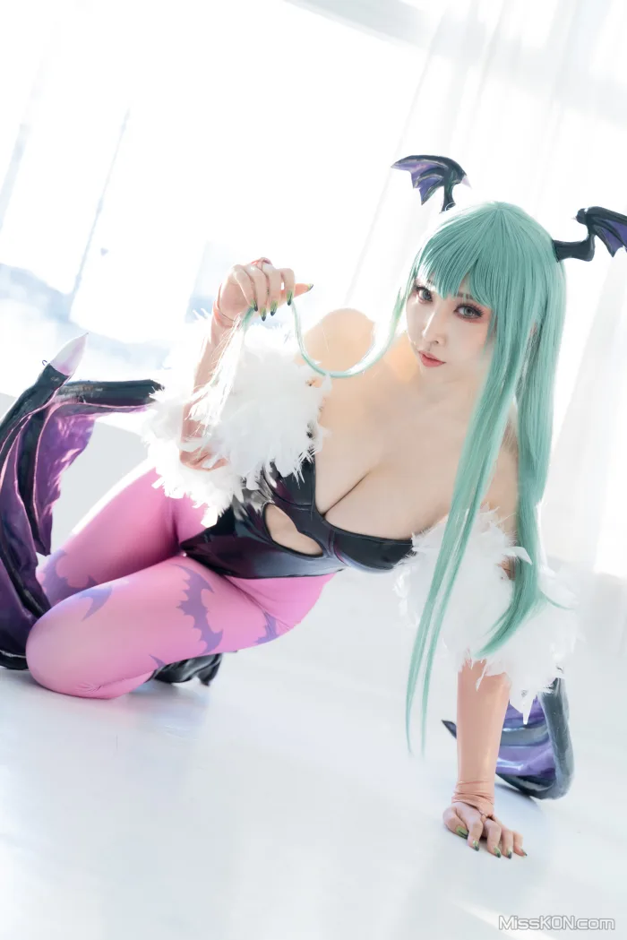 Coser@Reku Momoiro (桃色れく)_ MORRIGAN AENSLAND