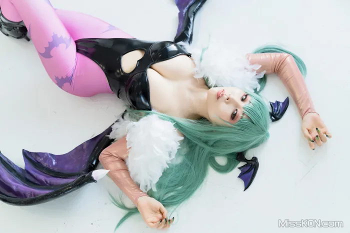 Coser@Reku Momoiro (桃色れく)_ MORRIGAN AENSLAND