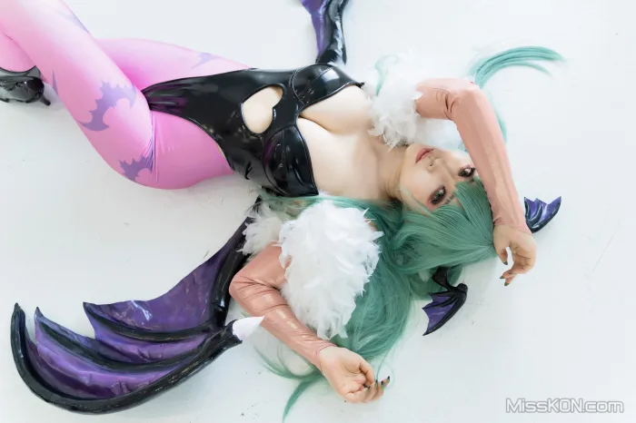 Coser@Reku Momoiro (桃色れく)_ MORRIGAN AENSLAND