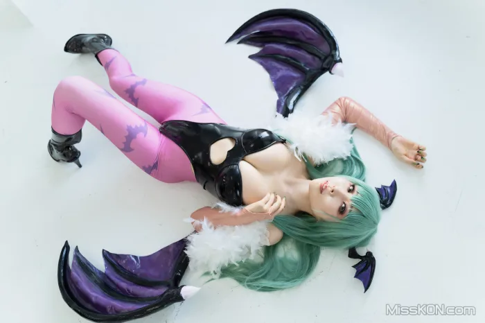 Coser@Reku Momoiro (桃色れく)_ MORRIGAN AENSLAND