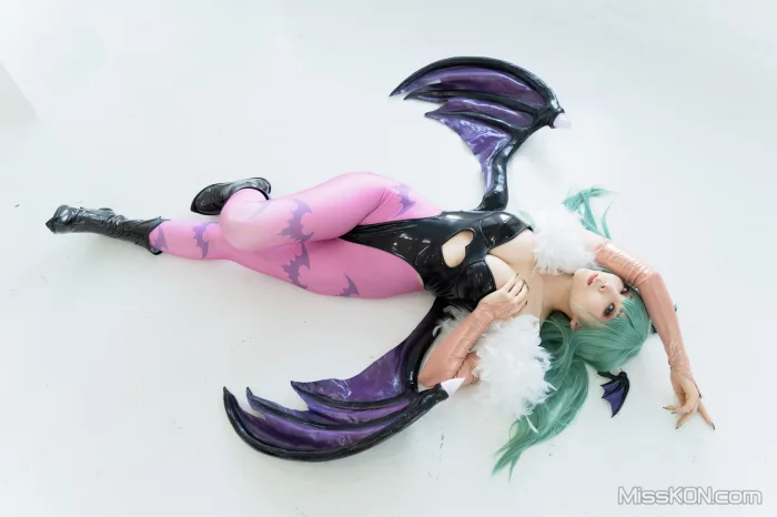 Coser@Reku Momoiro (桃色れく)_ MORRIGAN AENSLAND