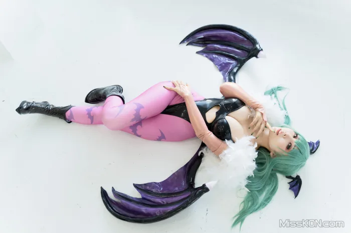 Coser@Reku Momoiro (桃色れく)_ MORRIGAN AENSLAND