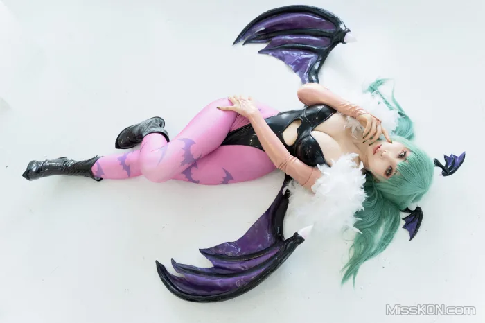 Coser@Reku Momoiro (桃色れく)_ MORRIGAN AENSLAND