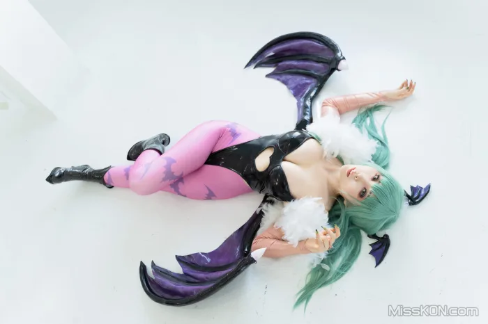 Coser@Reku Momoiro (桃色れく)_ MORRIGAN AENSLAND