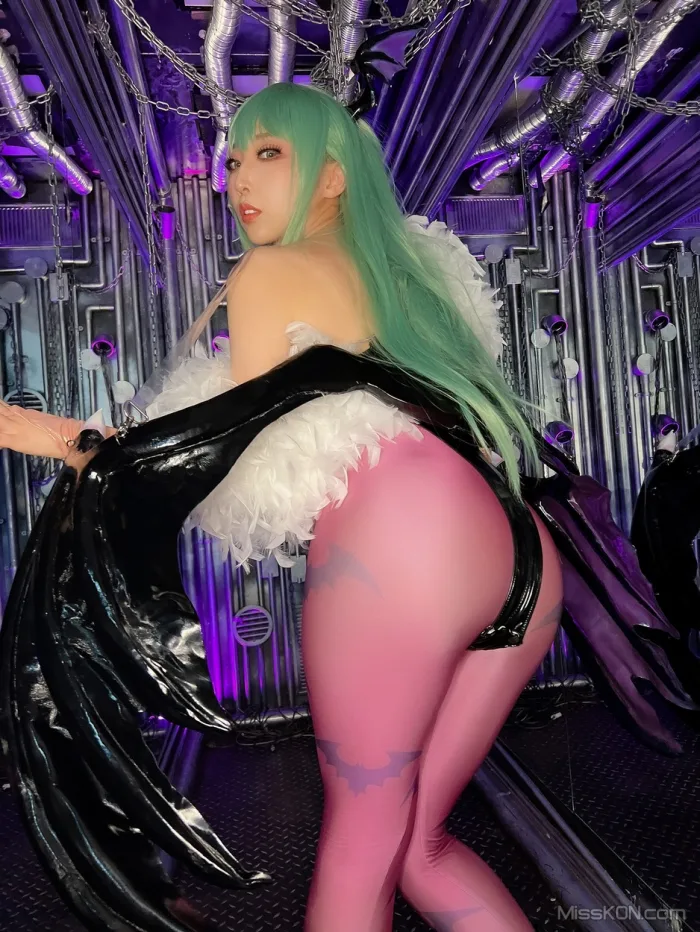 Coser@Reku Momoiro (桃色れく)_ MORRIGAN AENSLAND