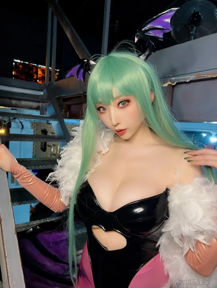 Coser@Reku Momoiro (桃色れく)_ MORRIGAN AENSLAND