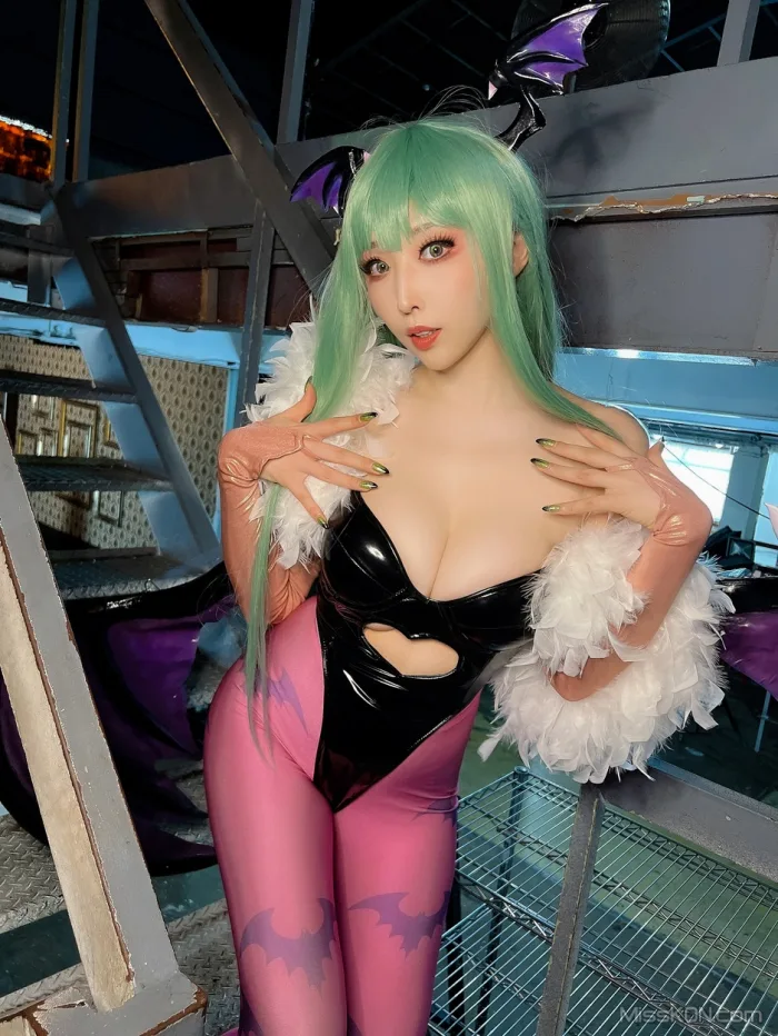 Coser@Reku Momoiro (桃色れく)_ MORRIGAN AENSLAND