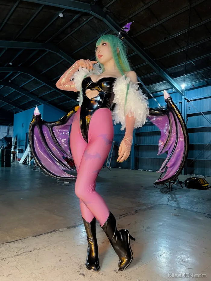 Coser@Reku Momoiro (桃色れく)_ MORRIGAN AENSLAND