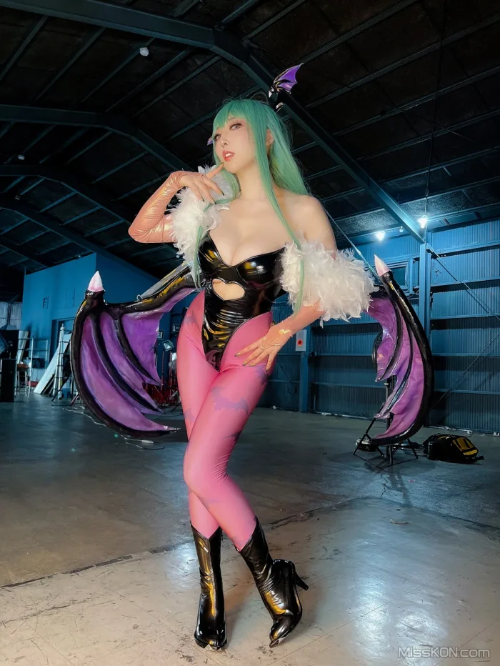 Coser@Reku Momoiro (桃色れく)_ MORRIGAN AENSLAND