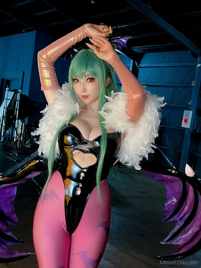 Coser@Reku Momoiro (桃色れく)_ MORRIGAN AENSLAND