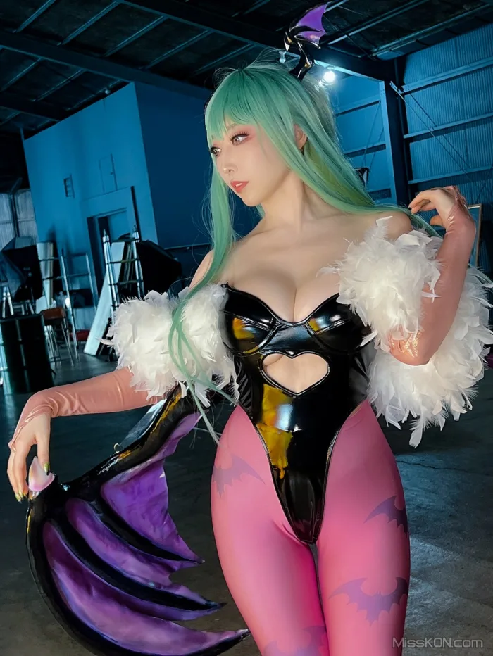 Coser@Reku Momoiro (桃色れく)_ MORRIGAN AENSLAND