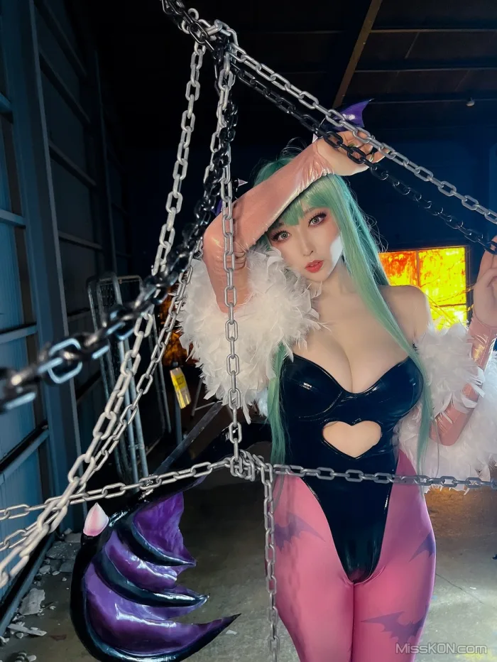 Coser@Reku Momoiro (桃色れく)_ MORRIGAN AENSLAND