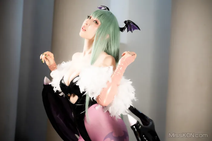 Coser@Reku Momoiro (桃色れく)_ MORRIGAN AENSLAND