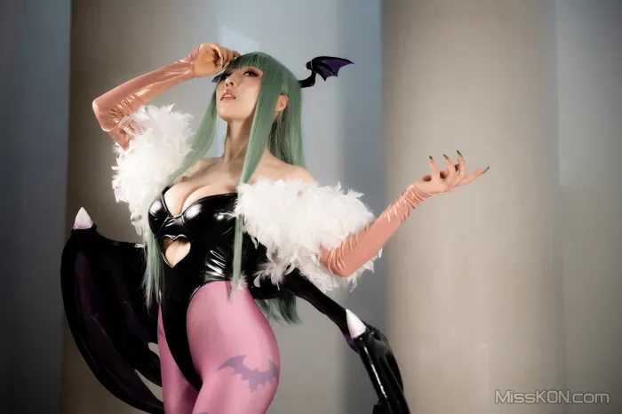 Coser@Reku Momoiro (桃色れく)_ MORRIGAN AENSLAND