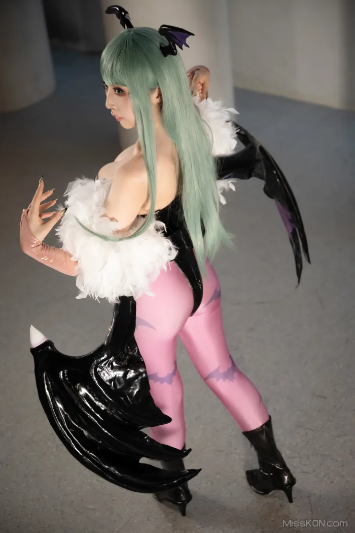 Coser@Reku Momoiro (桃色れく)_ MORRIGAN AENSLAND