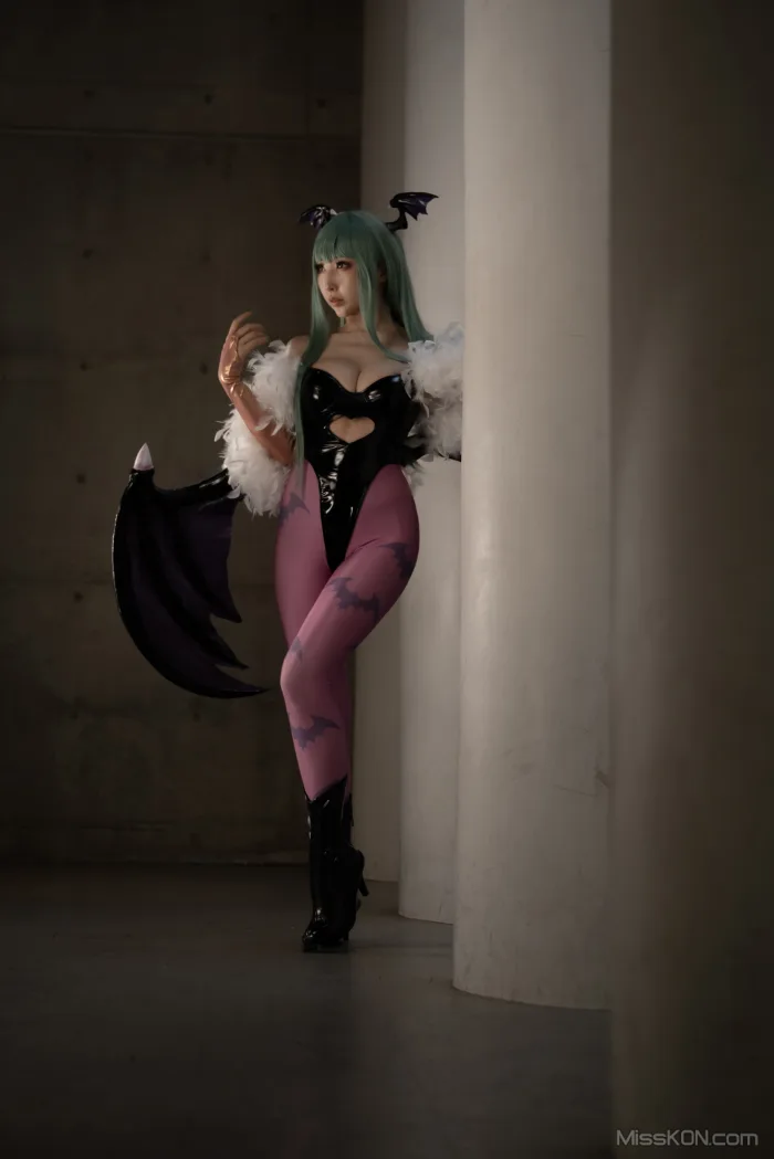 Coser@Reku Momoiro (桃色れく)_ MORRIGAN AENSLAND