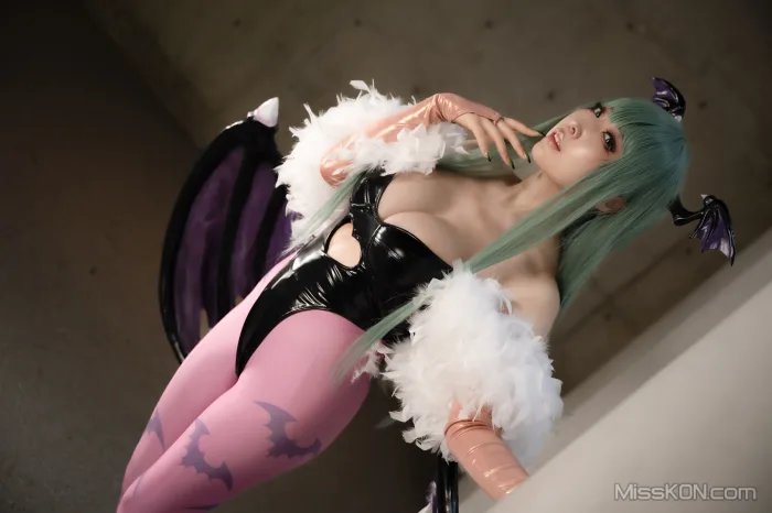 Coser@Reku Momoiro (桃色れく)_ MORRIGAN AENSLAND