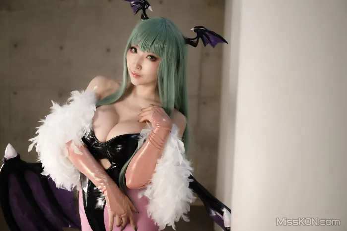 Coser@Reku Momoiro (桃色れく)_ MORRIGAN AENSLAND