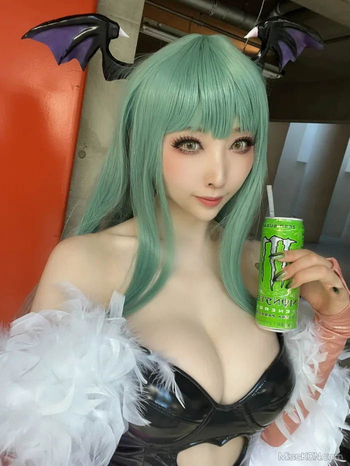 Coser@Reku Momoiro (桃色れく)_ MORRIGAN AENSLAND